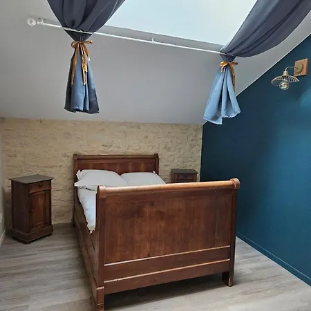 Сasa de vacaciones Maison De Bourg Au Calme, Proche Du Futuroscope