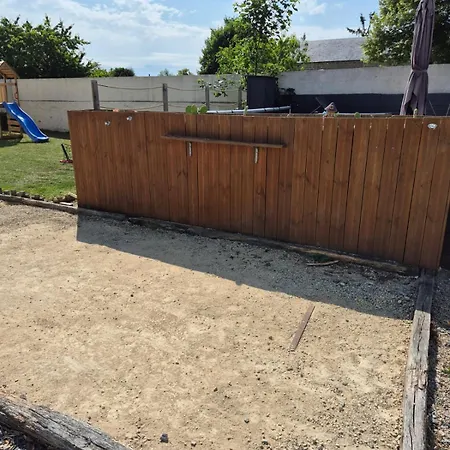 Сasa de vacaciones Maison De Bourg Au Calme, Proche Du Futuroscope *